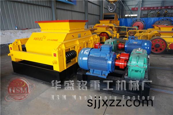 雙(shuang)齒輥破(po)碎(sui)機