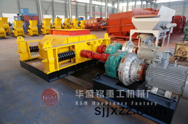 雙(shuang)齒輥(gun)破(po)碎機(ji)