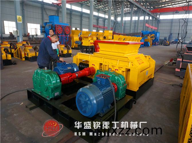 內(nei)矇(meng)雙齒(chi)輥破(po)碎(sui)機(ji)